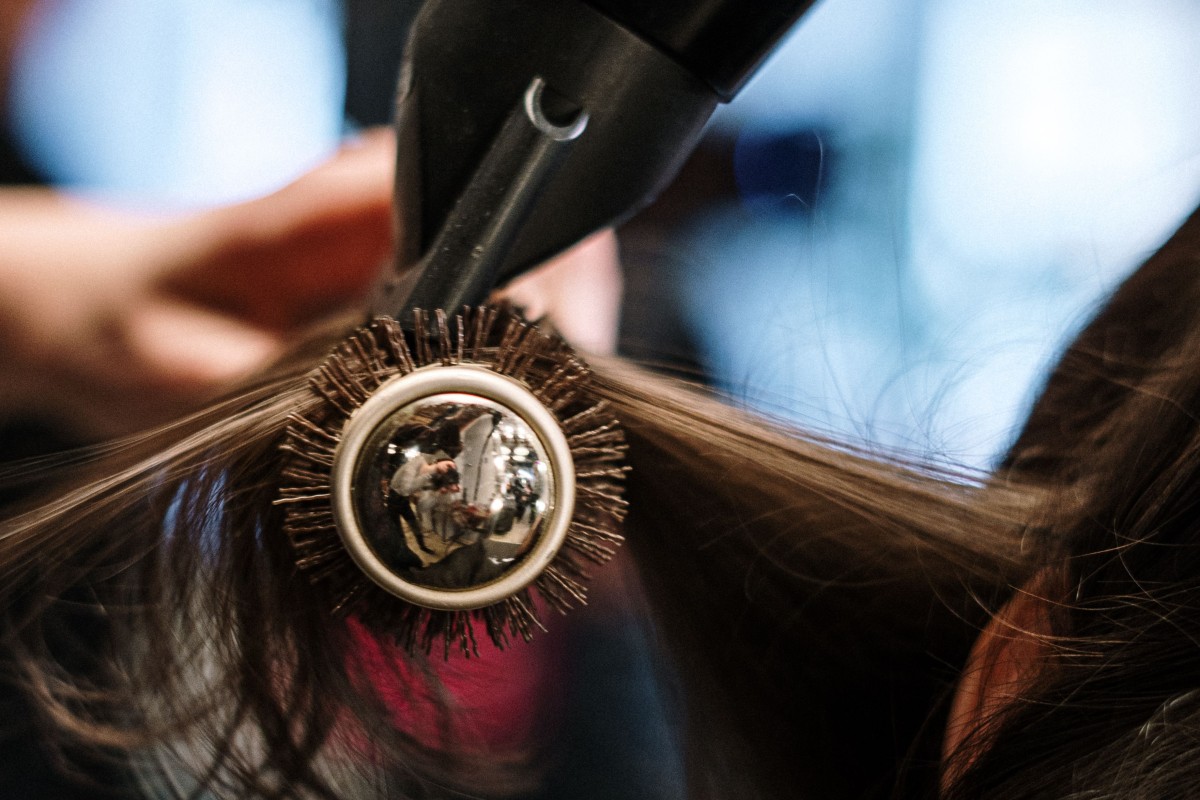 Kapsalon di-athos lost telefoonstoring creatief op met handige online booking tool